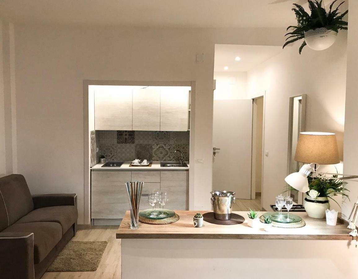 Viatorem Suites Torre dell'Orso Esterno foto